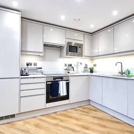 Comfortable Leeds Flat - Ideal For Long