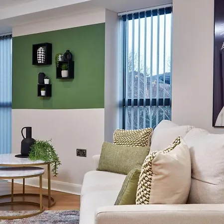 Comfortable Leeds Flat - Ideal For Long Leeds (West Yorkshire)