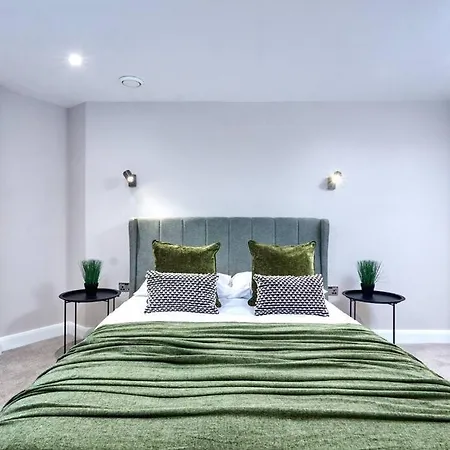 Comfortable Leeds Flat - Ideal For Long